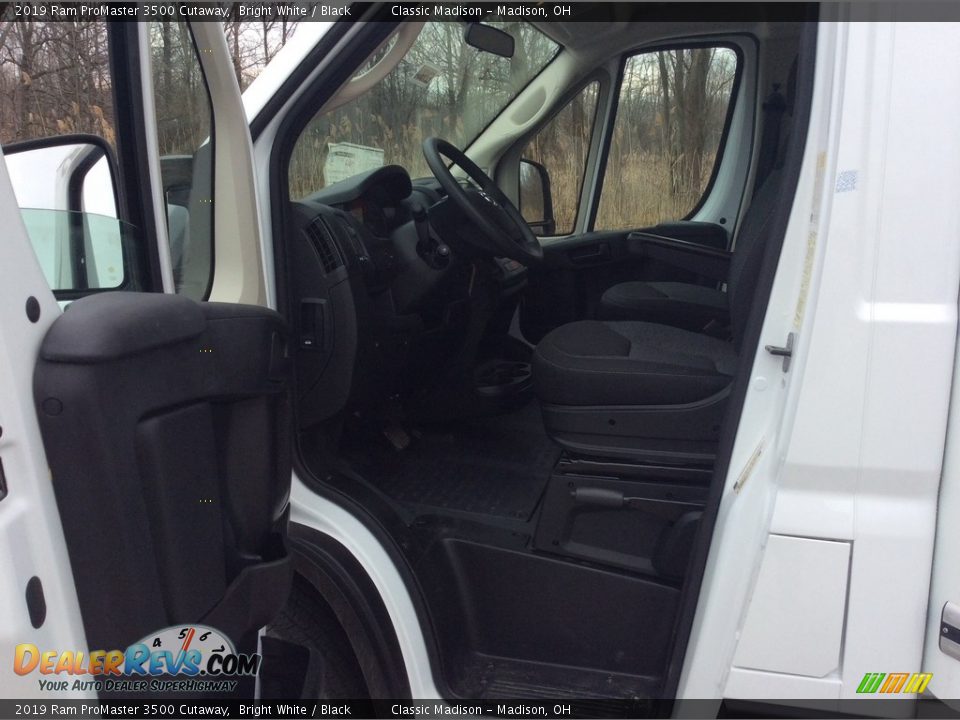 2019 Ram ProMaster 3500 Cutaway Bright White / Black Photo #10
