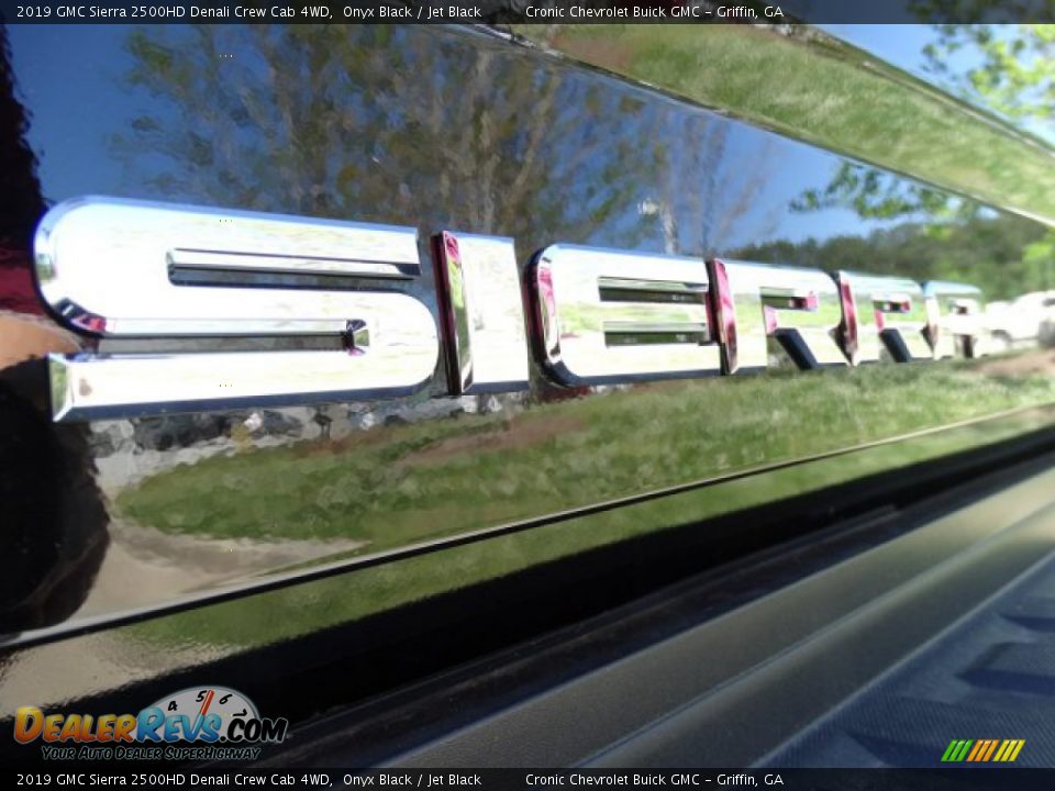 2019 GMC Sierra 2500HD Denali Crew Cab 4WD Onyx Black / Jet Black Photo #9