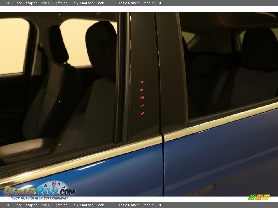 2018 Ford Escape SE 4WD Lightning Blue / Charcoal Black Photo #5