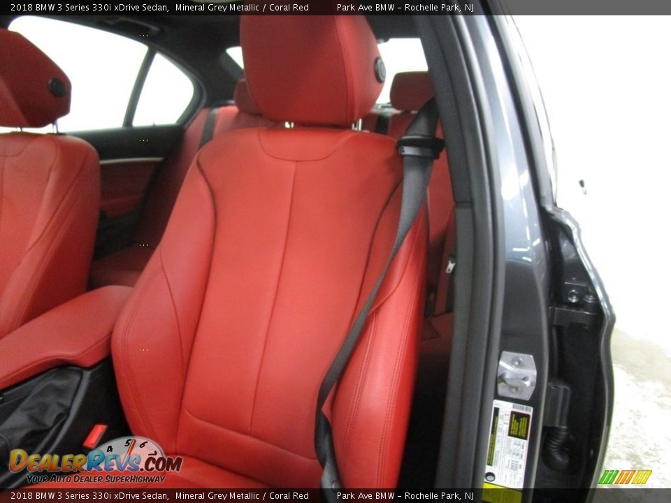 2018 BMW 3 Series 330i xDrive Sedan Mineral Grey Metallic / Coral Red Photo #7