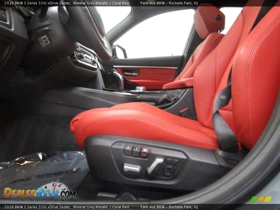 2018 BMW 3 Series 330i xDrive Sedan Mineral Grey Metallic / Coral Red Photo #8
