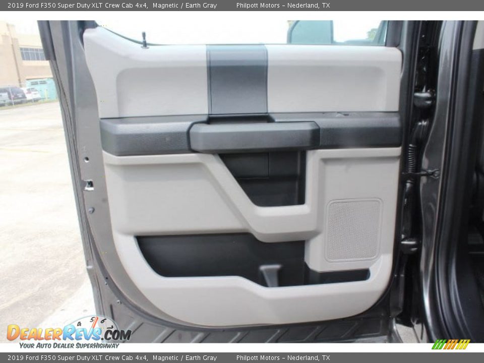 2019 Ford F350 Super Duty XLT Crew Cab 4x4 Magnetic / Earth Gray Photo #16
