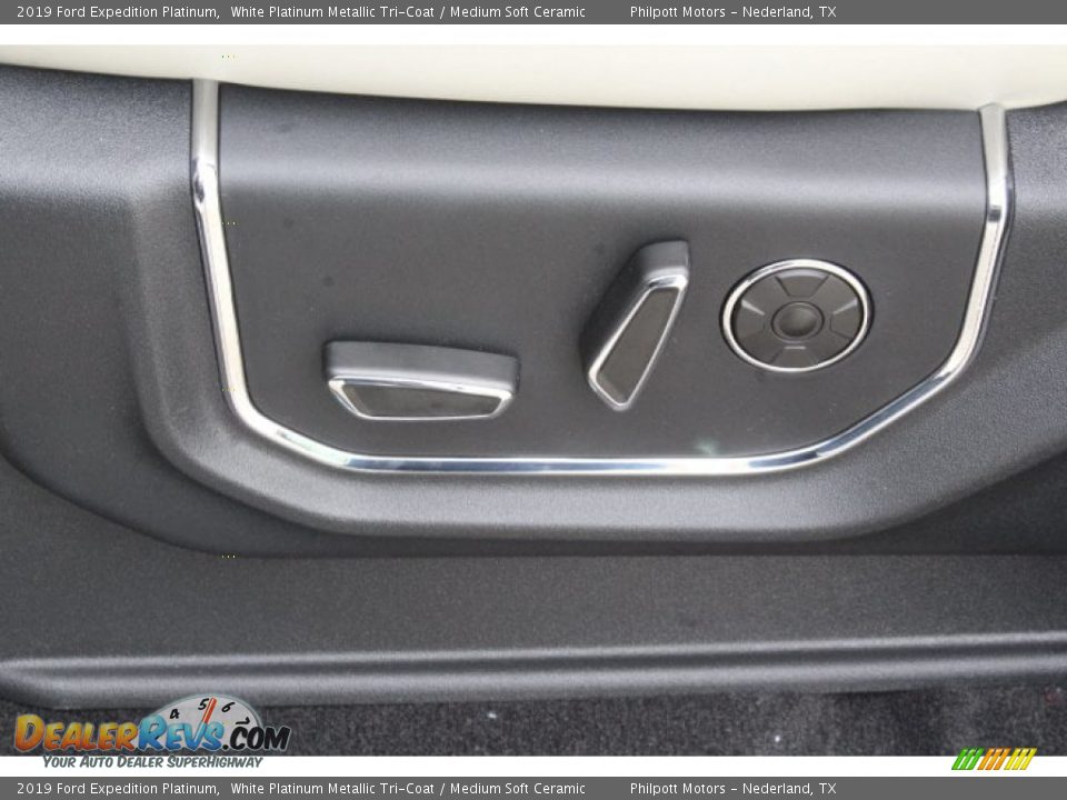 2019 Ford Expedition Platinum White Platinum Metallic Tri-Coat / Medium Soft Ceramic Photo #11