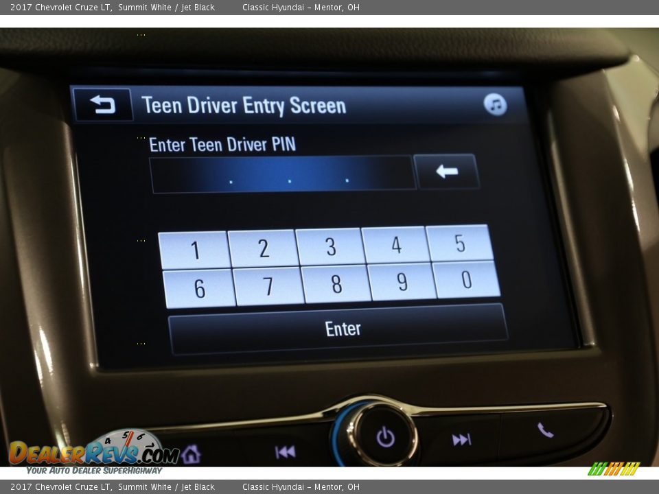 2017 Chevrolet Cruze LT Summit White / Jet Black Photo #15