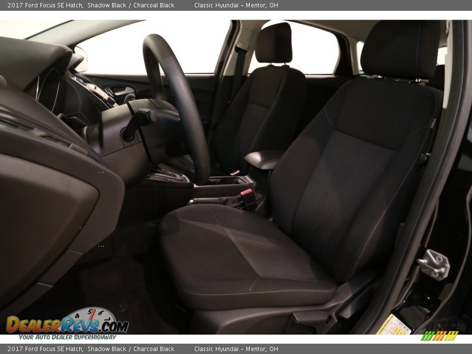 2017 Ford Focus SE Hatch Shadow Black / Charcoal Black Photo #5