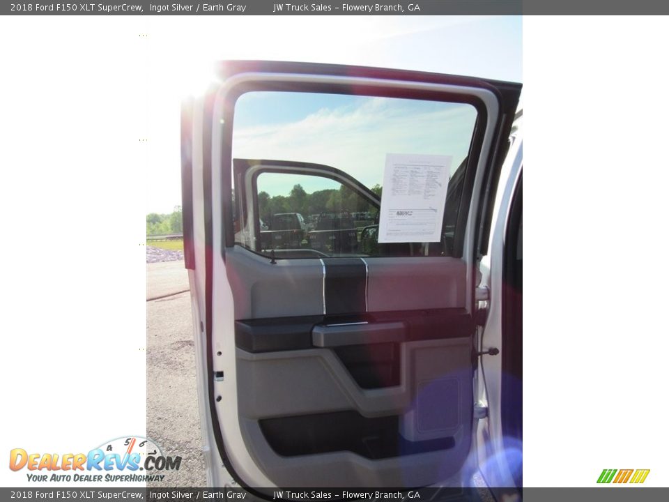 2018 Ford F150 XLT SuperCrew Ingot Silver / Earth Gray Photo #24