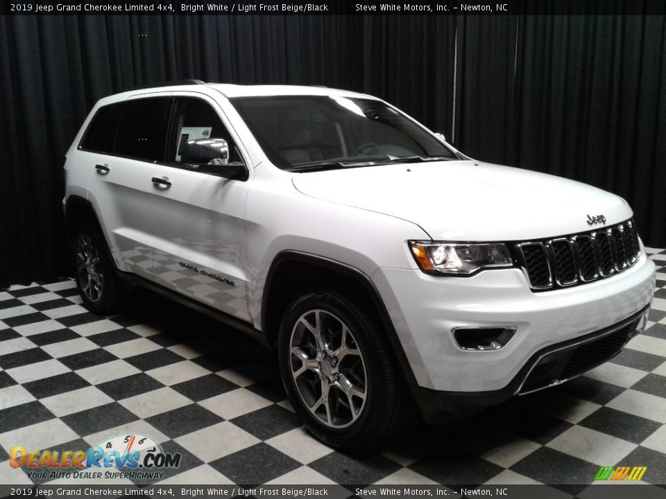2019 Jeep Grand Cherokee Limited 4x4 Bright White / Light Frost Beige/Black Photo #4