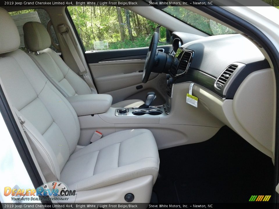 2019 Jeep Grand Cherokee Limited 4x4 Bright White / Light Frost Beige/Black Photo #16