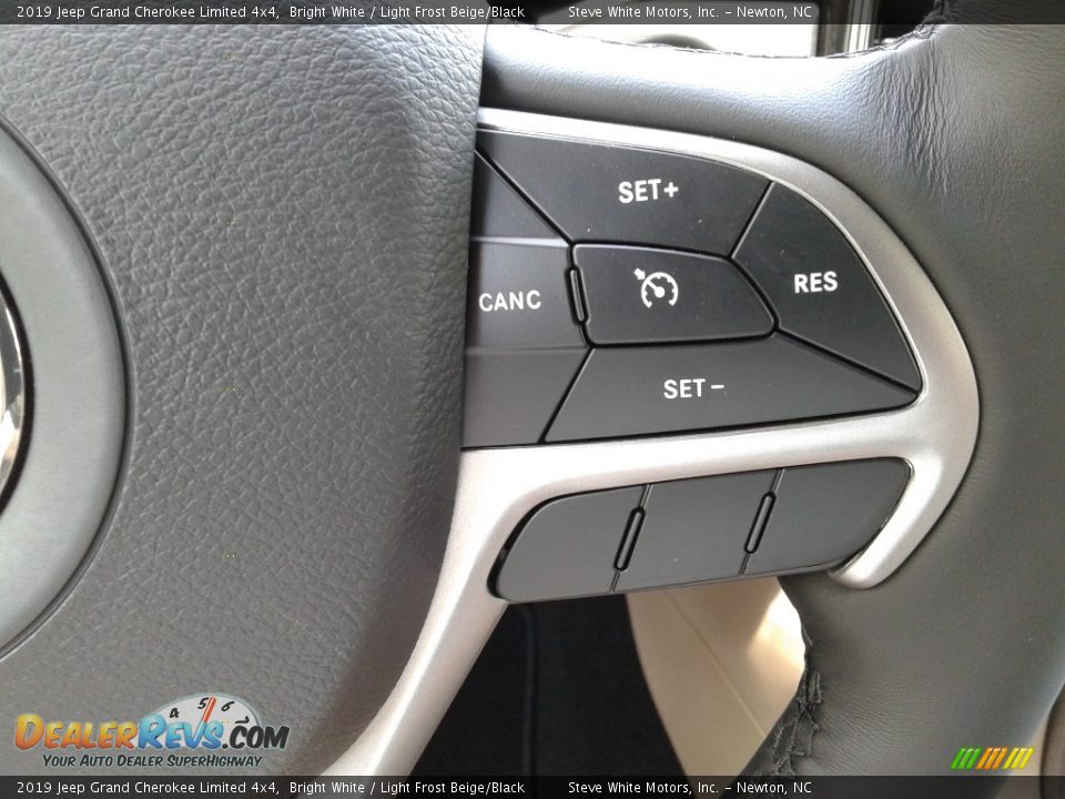 2019 Jeep Grand Cherokee Limited 4x4 Bright White / Light Frost Beige/Black Photo #19
