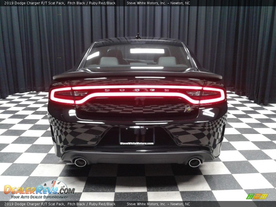 2019 Dodge Charger R/T Scat Pack Pitch Black / Ruby Red/Black Photo #7