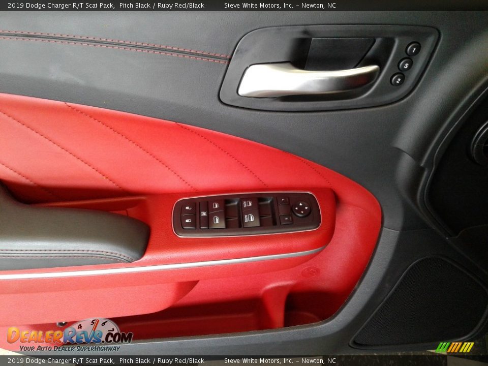 2019 Dodge Charger R/T Scat Pack Pitch Black / Ruby Red/Black Photo #9