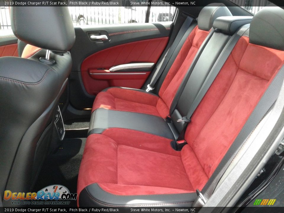 2019 Dodge Charger R/T Scat Pack Pitch Black / Ruby Red/Black Photo #11