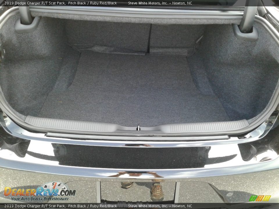 2019 Dodge Charger R/T Scat Pack Pitch Black / Ruby Red/Black Photo #12