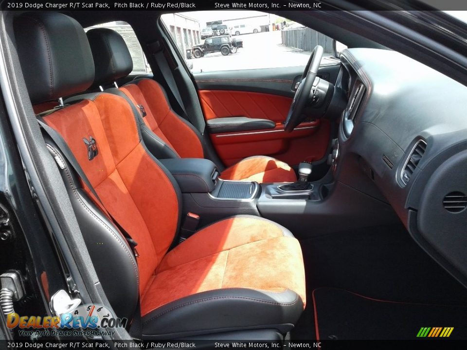2019 Dodge Charger R/T Scat Pack Pitch Black / Ruby Red/Black Photo #15