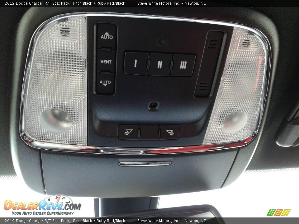 2019 Dodge Charger R/T Scat Pack Pitch Black / Ruby Red/Black Photo #32