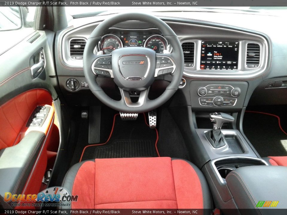 2019 Dodge Charger R/T Scat Pack Pitch Black / Ruby Red/Black Photo #34
