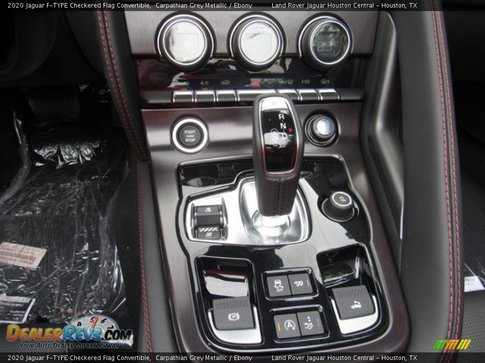 2020 Jaguar F-TYPE Checkered Flag Convertible Shifter Photo #26