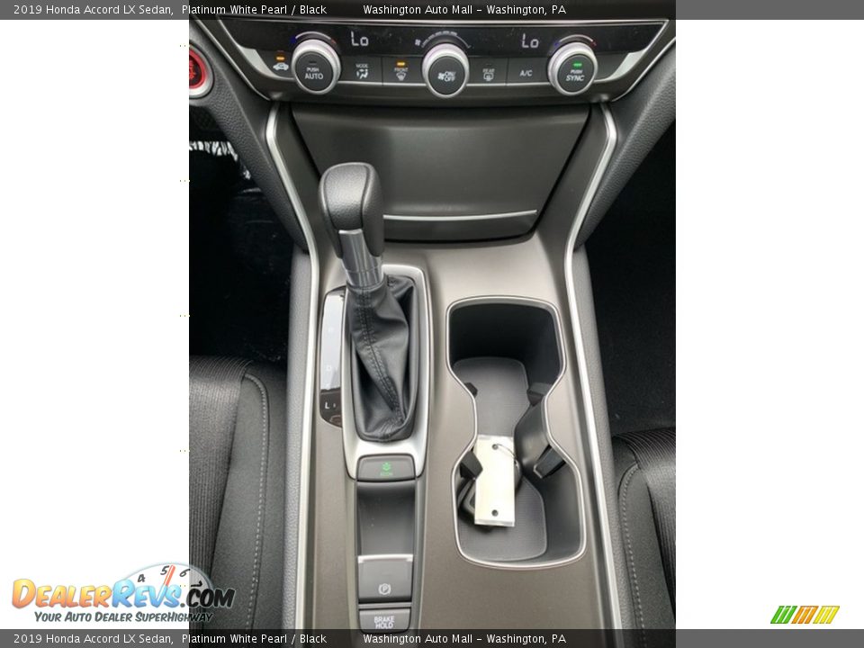 2019 Honda Accord LX Sedan Platinum White Pearl / Black Photo #32