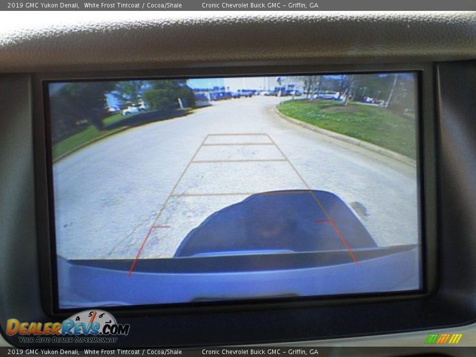 2019 GMC Yukon Denali White Frost Tintcoat / Cocoa/Shale Photo #22