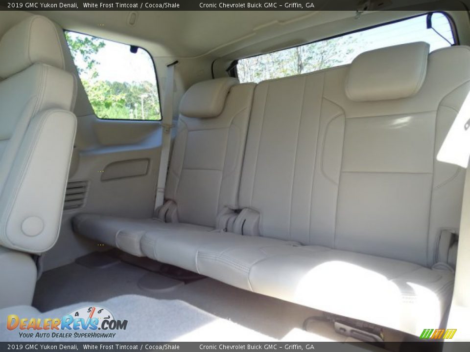 2019 GMC Yukon Denali White Frost Tintcoat / Cocoa/Shale Photo #26