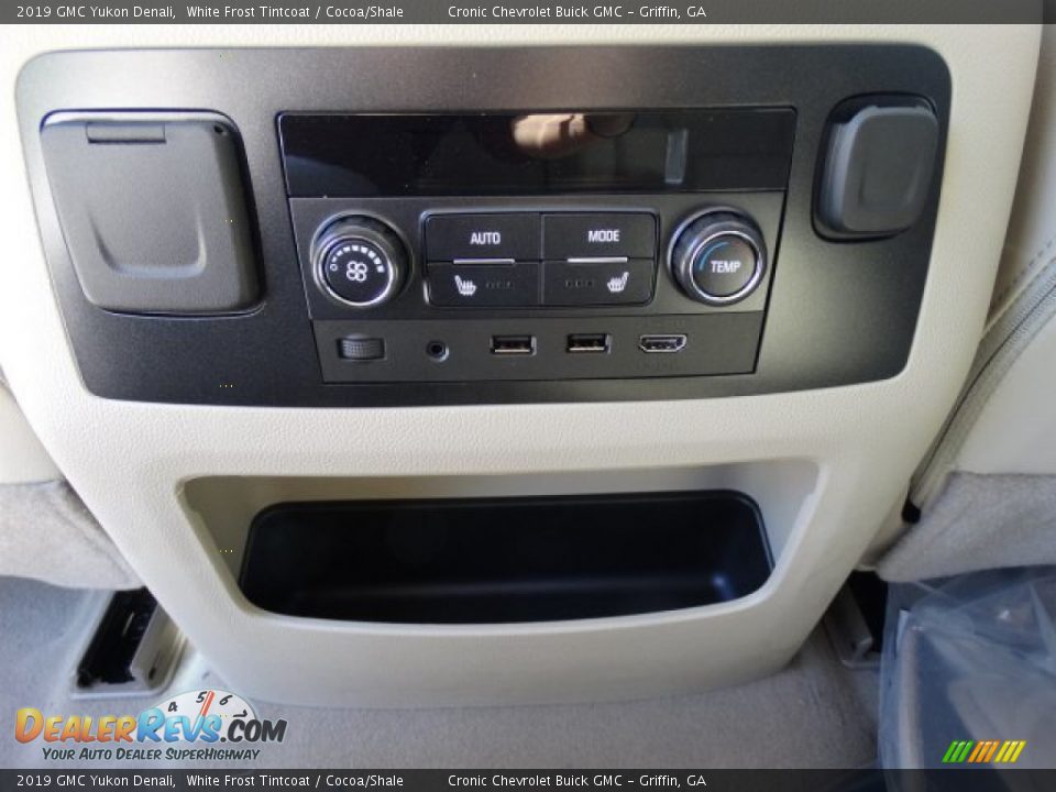 2019 GMC Yukon Denali White Frost Tintcoat / Cocoa/Shale Photo #27