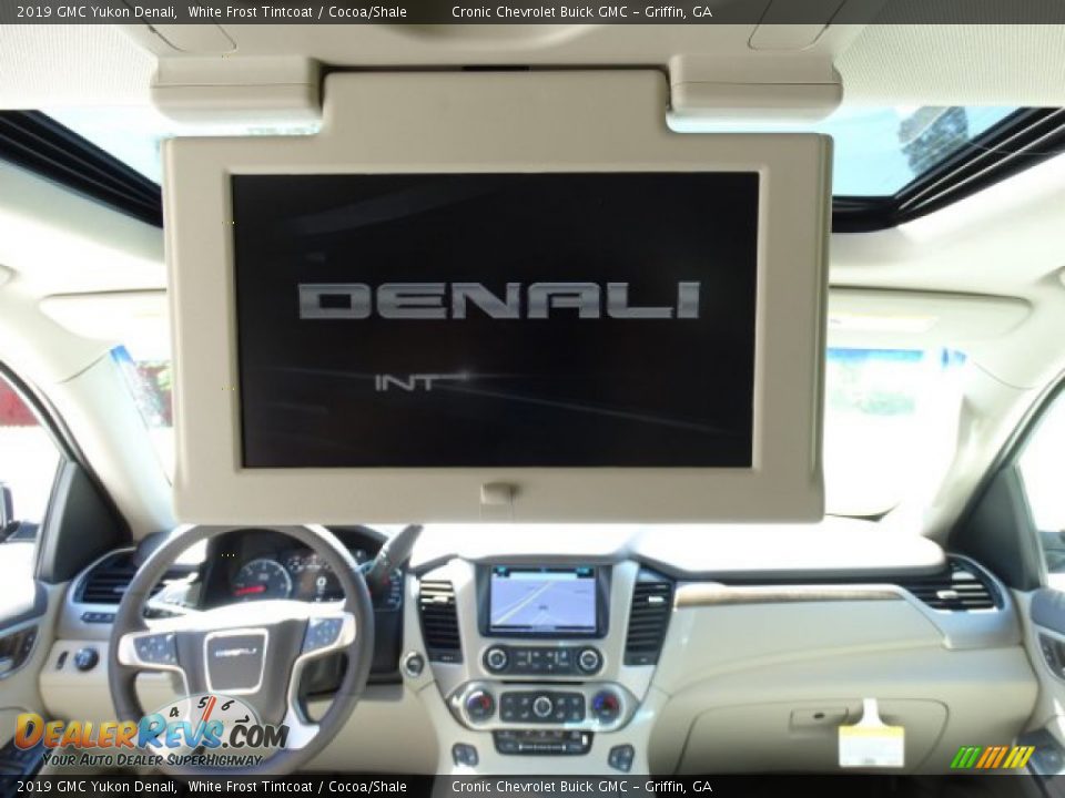 2019 GMC Yukon Denali White Frost Tintcoat / Cocoa/Shale Photo #29