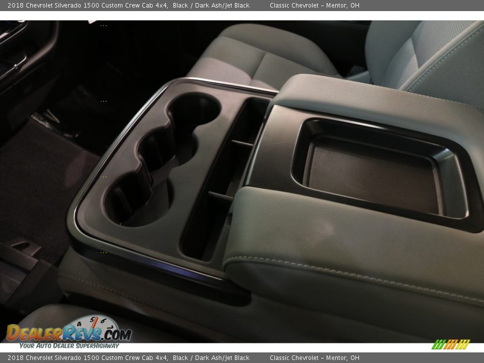 2018 Chevrolet Silverado 1500 Custom Crew Cab 4x4 Black / Dark Ash/Jet Black Photo #12