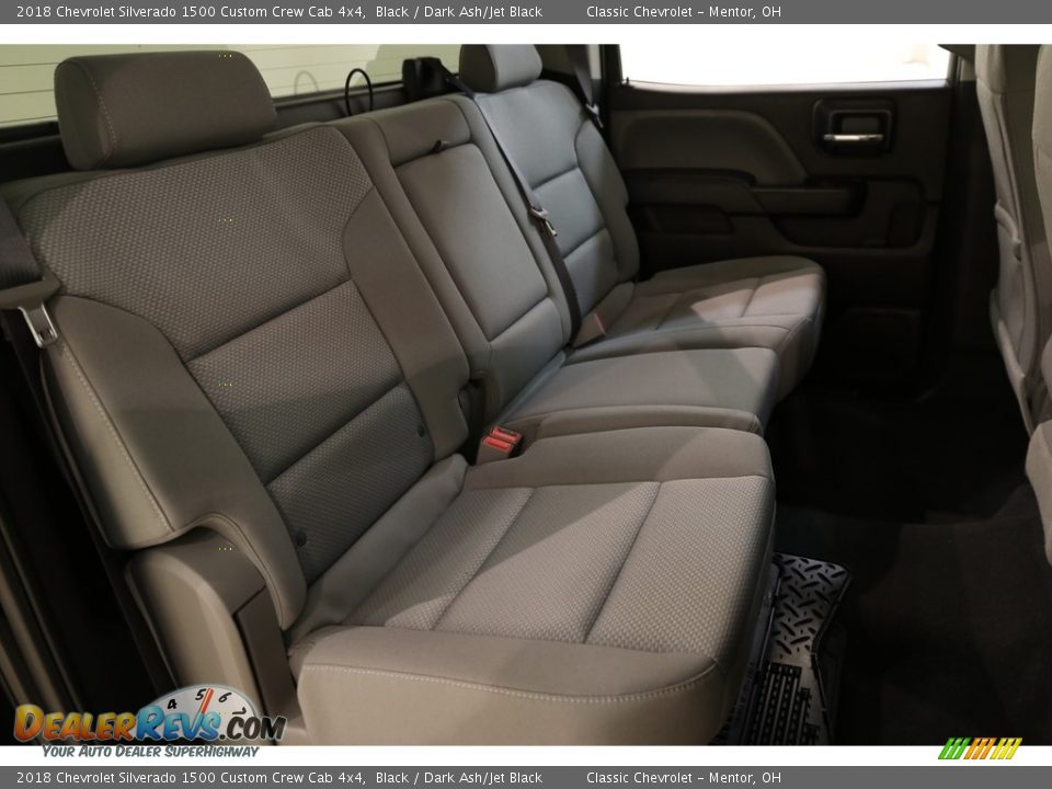 2018 Chevrolet Silverado 1500 Custom Crew Cab 4x4 Black / Dark Ash/Jet Black Photo #14