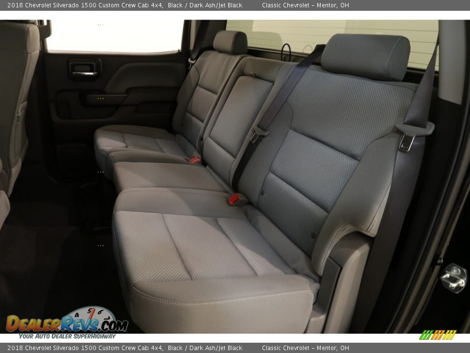 2018 Chevrolet Silverado 1500 Custom Crew Cab 4x4 Black / Dark Ash/Jet Black Photo #15