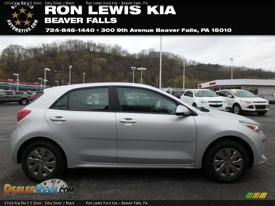 2019 Kia Rio S 5 Door Silky Silver / Black Photo #1