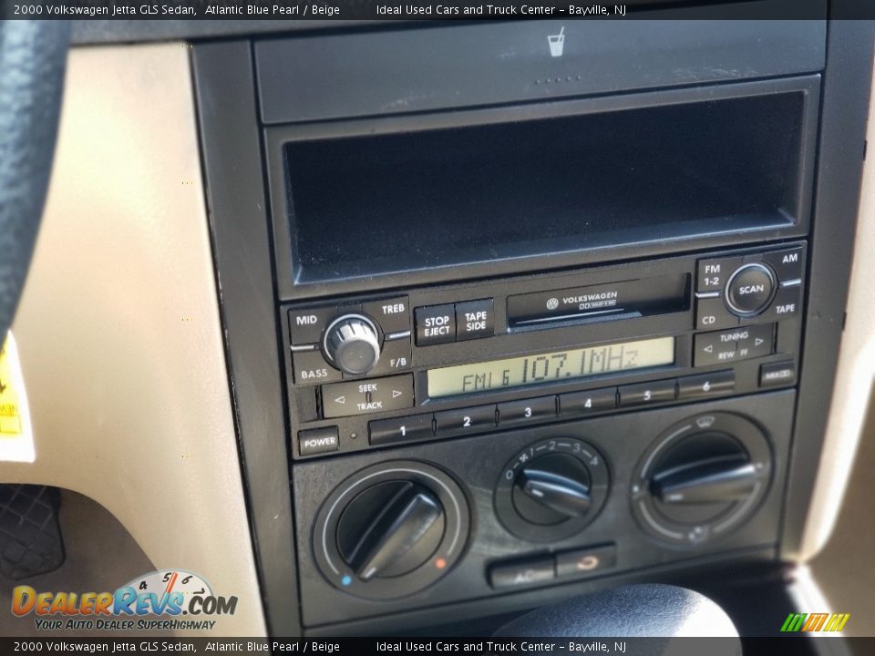 2000 Volkswagen Jetta GLS Sedan Atlantic Blue Pearl / Beige Photo #22
