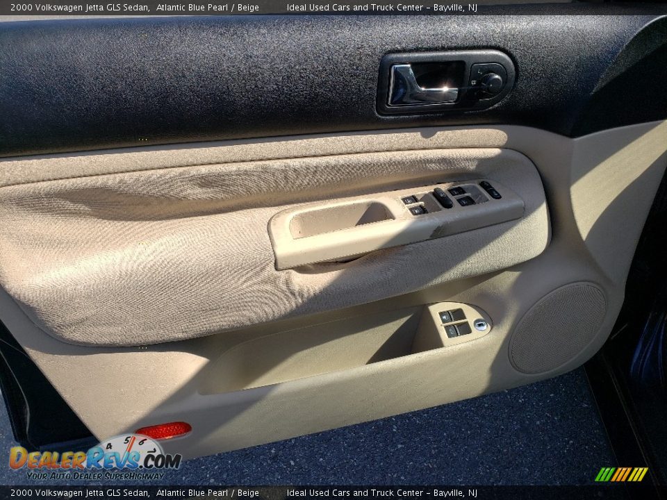 2000 Volkswagen Jetta GLS Sedan Atlantic Blue Pearl / Beige Photo #25