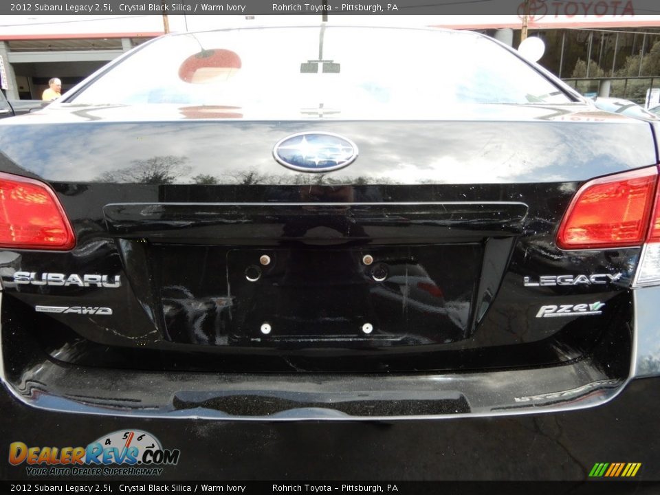 2012 Subaru Legacy 2.5i Crystal Black Silica / Warm Ivory Photo #16