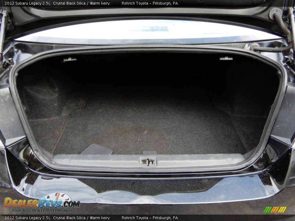 2012 Subaru Legacy 2.5i Crystal Black Silica / Warm Ivory Photo #18