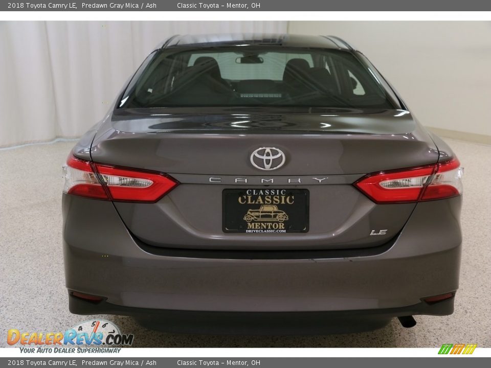2018 Toyota Camry LE Predawn Gray Mica / Ash Photo #18