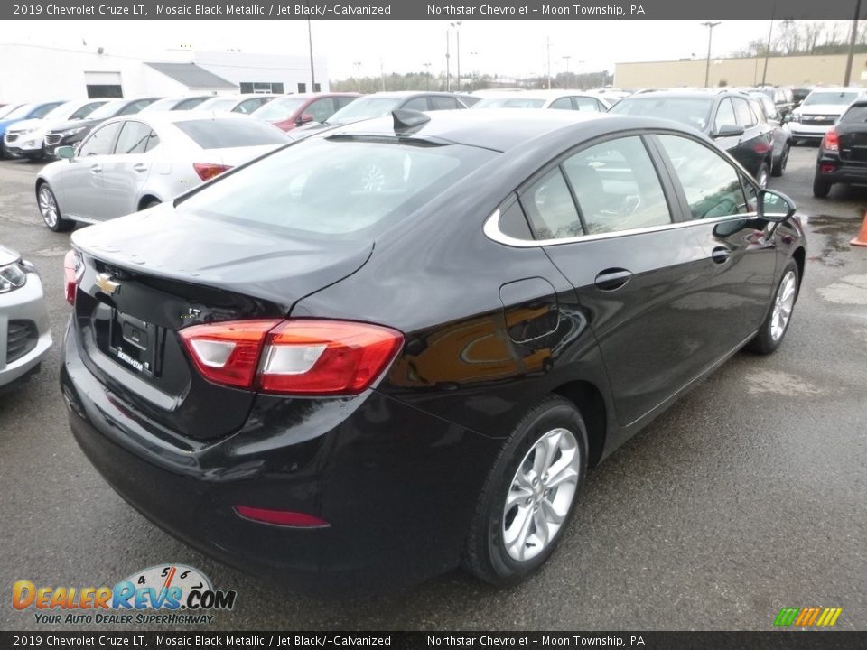 2019 Chevrolet Cruze LT Mosaic Black Metallic / Jet Black/­Galvanized Photo #5