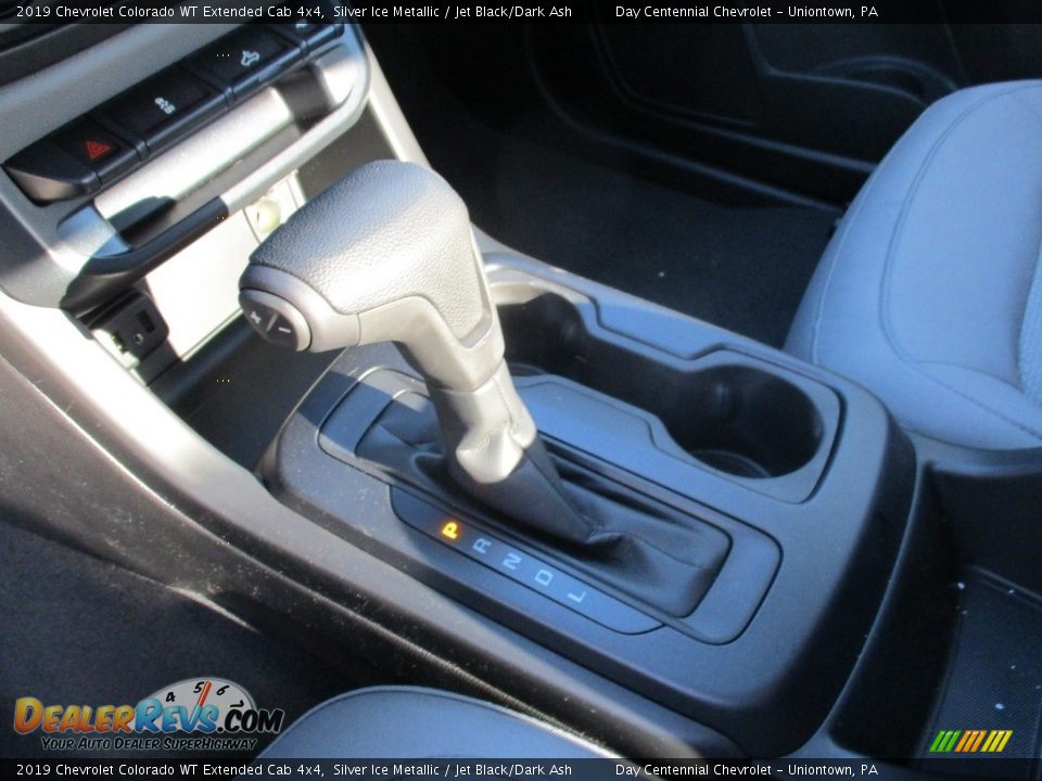 2019 Chevrolet Colorado WT Extended Cab 4x4 Shifter Photo #16