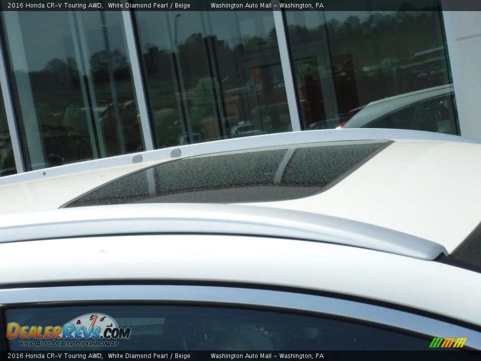 2016 Honda CR-V Touring AWD White Diamond Pearl / Beige Photo #4