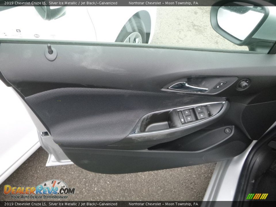2019 Chevrolet Cruze LS Silver Ice Metallic / Jet Black/­Galvanized Photo #12