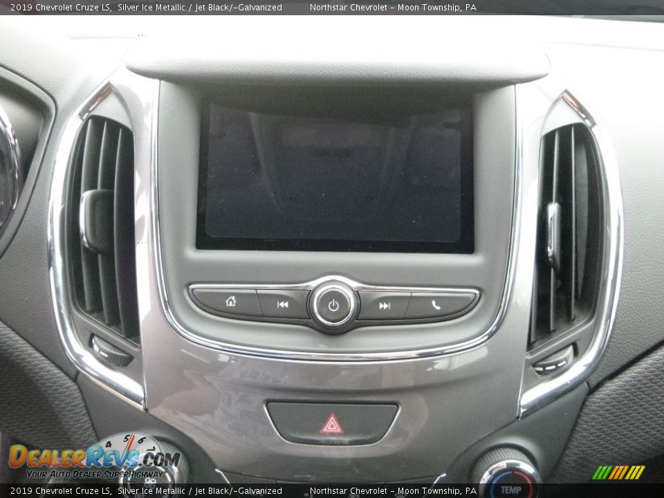 2019 Chevrolet Cruze LS Silver Ice Metallic / Jet Black/­Galvanized Photo #16