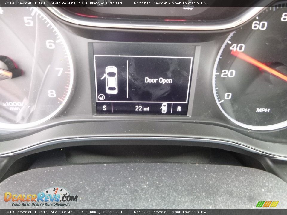 2019 Chevrolet Cruze LS Silver Ice Metallic / Jet Black/­Galvanized Photo #20