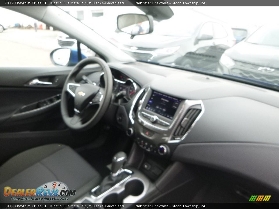 2019 Chevrolet Cruze LT Kinetic Blue Metallic / Jet Black/­Galvanized Photo #11