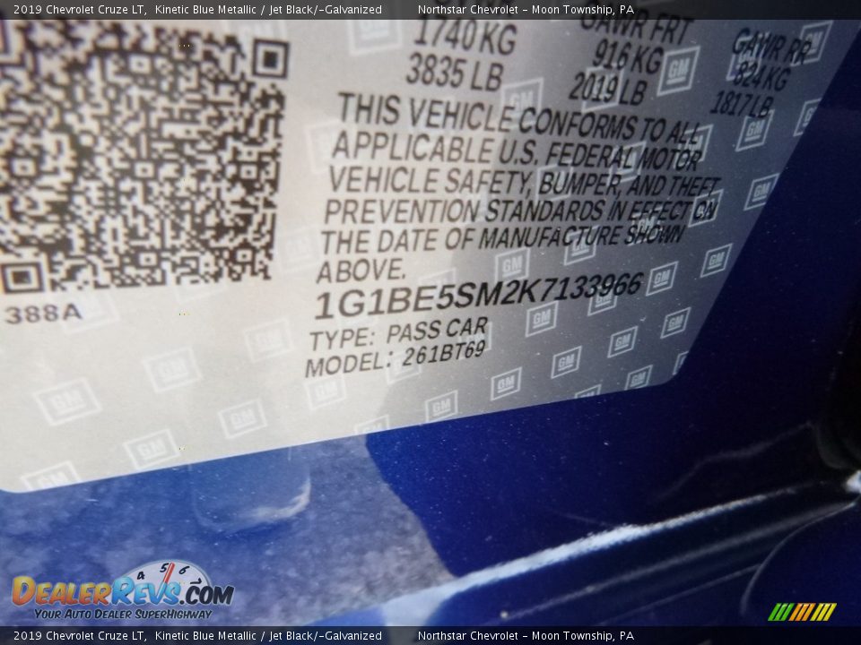 2019 Chevrolet Cruze LT Kinetic Blue Metallic / Jet Black/­Galvanized Photo #16