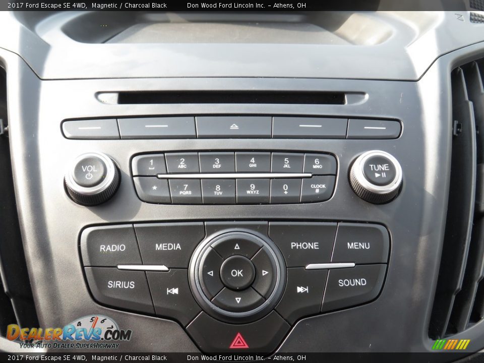 2017 Ford Escape SE 4WD Magnetic / Charcoal Black Photo #3