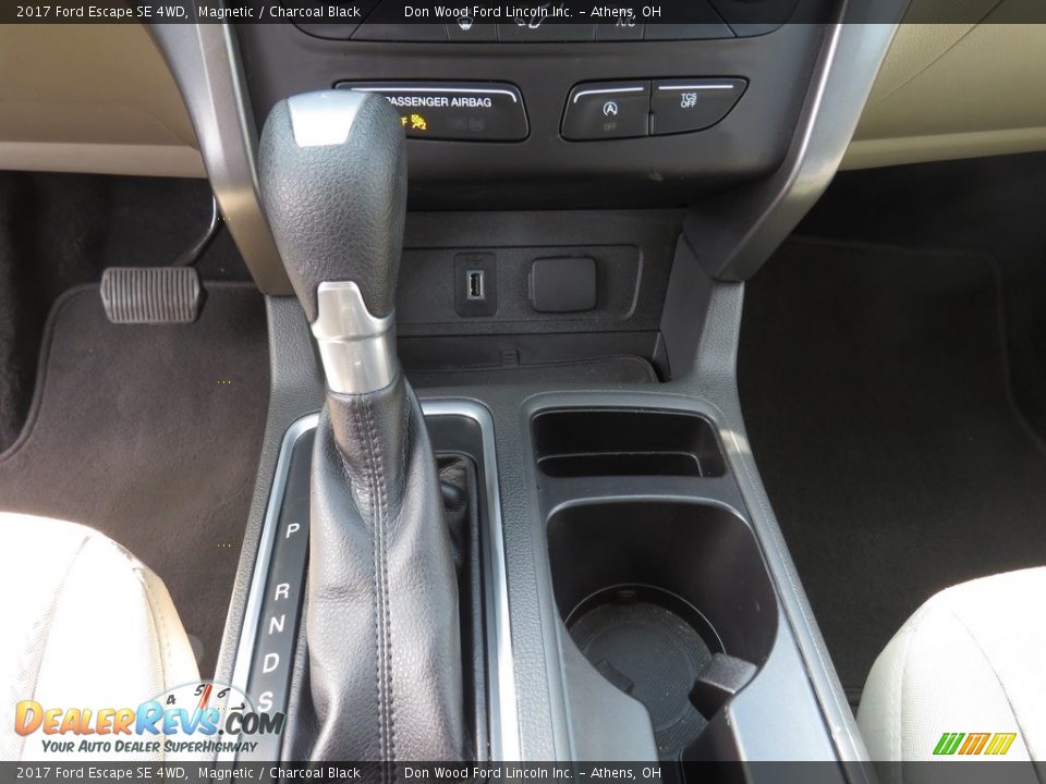2017 Ford Escape SE 4WD Magnetic / Charcoal Black Photo #10