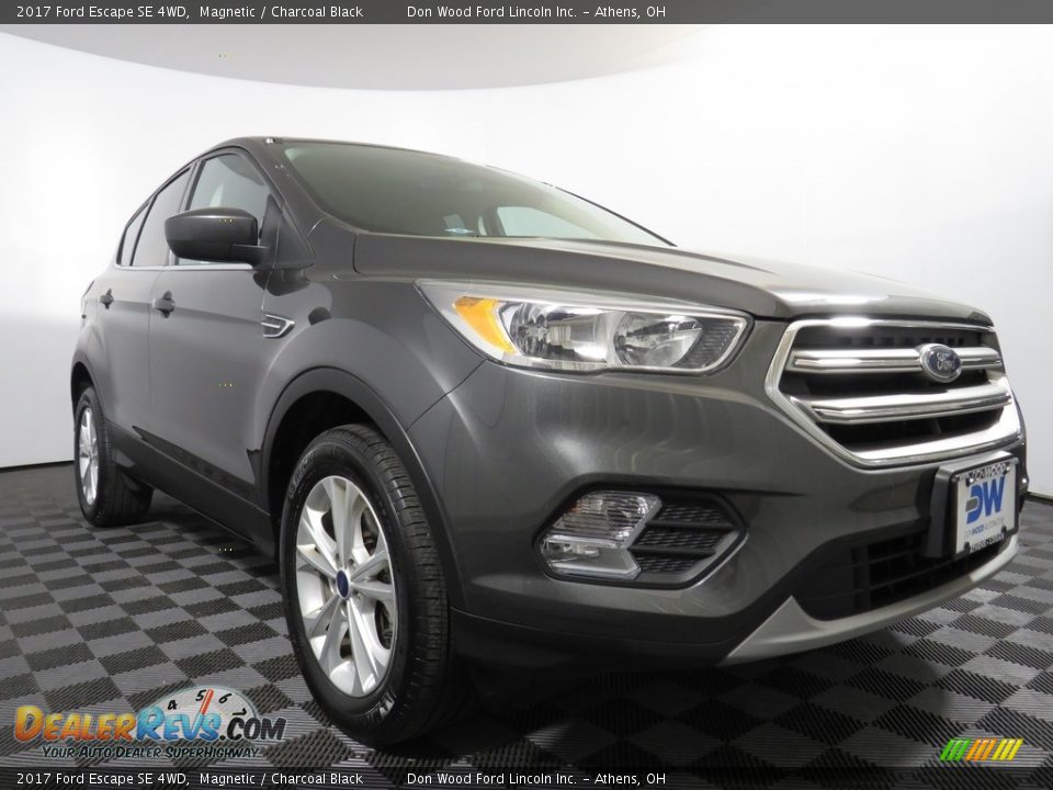 2017 Ford Escape SE 4WD Magnetic / Charcoal Black Photo #14