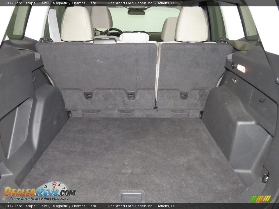 2017 Ford Escape SE 4WD Magnetic / Charcoal Black Photo #19