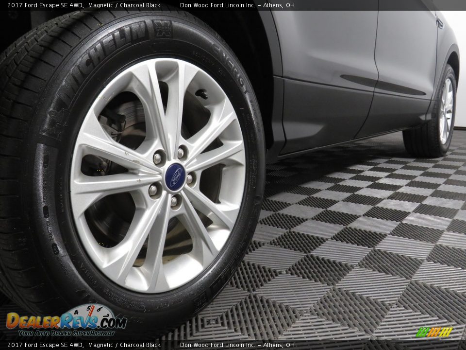 2017 Ford Escape SE 4WD Magnetic / Charcoal Black Photo #24