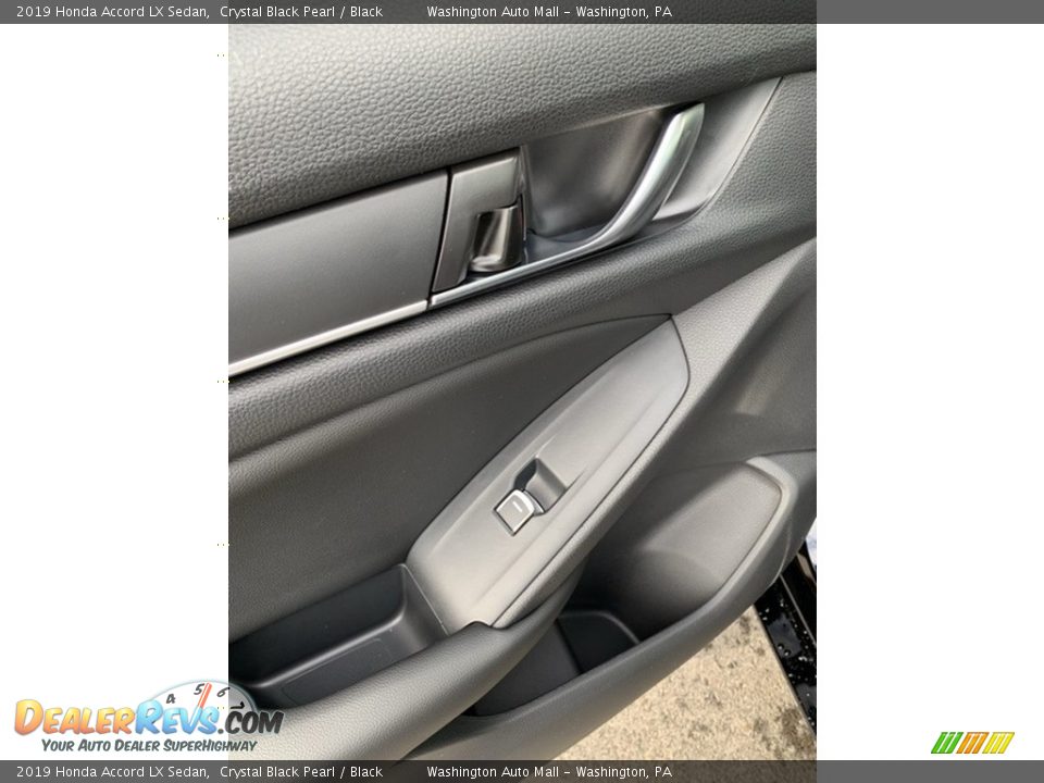 2019 Honda Accord LX Sedan Crystal Black Pearl / Black Photo #17