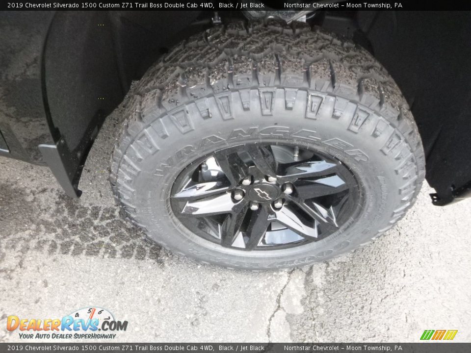 2019 Chevrolet Silverado 1500 Custom Z71 Trail Boss Double Cab 4WD Black / Jet Black Photo #9